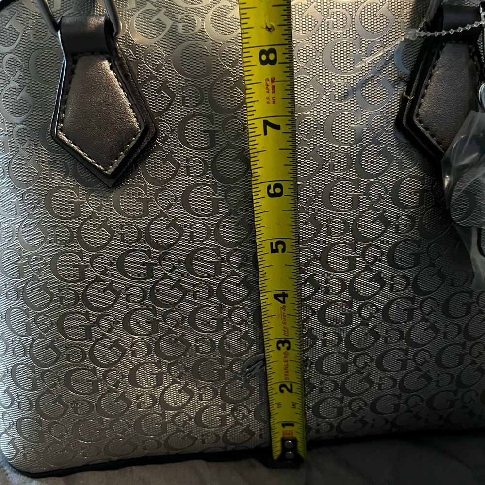 Handbag GUESSLos Angeles. - Picture 10 of 16